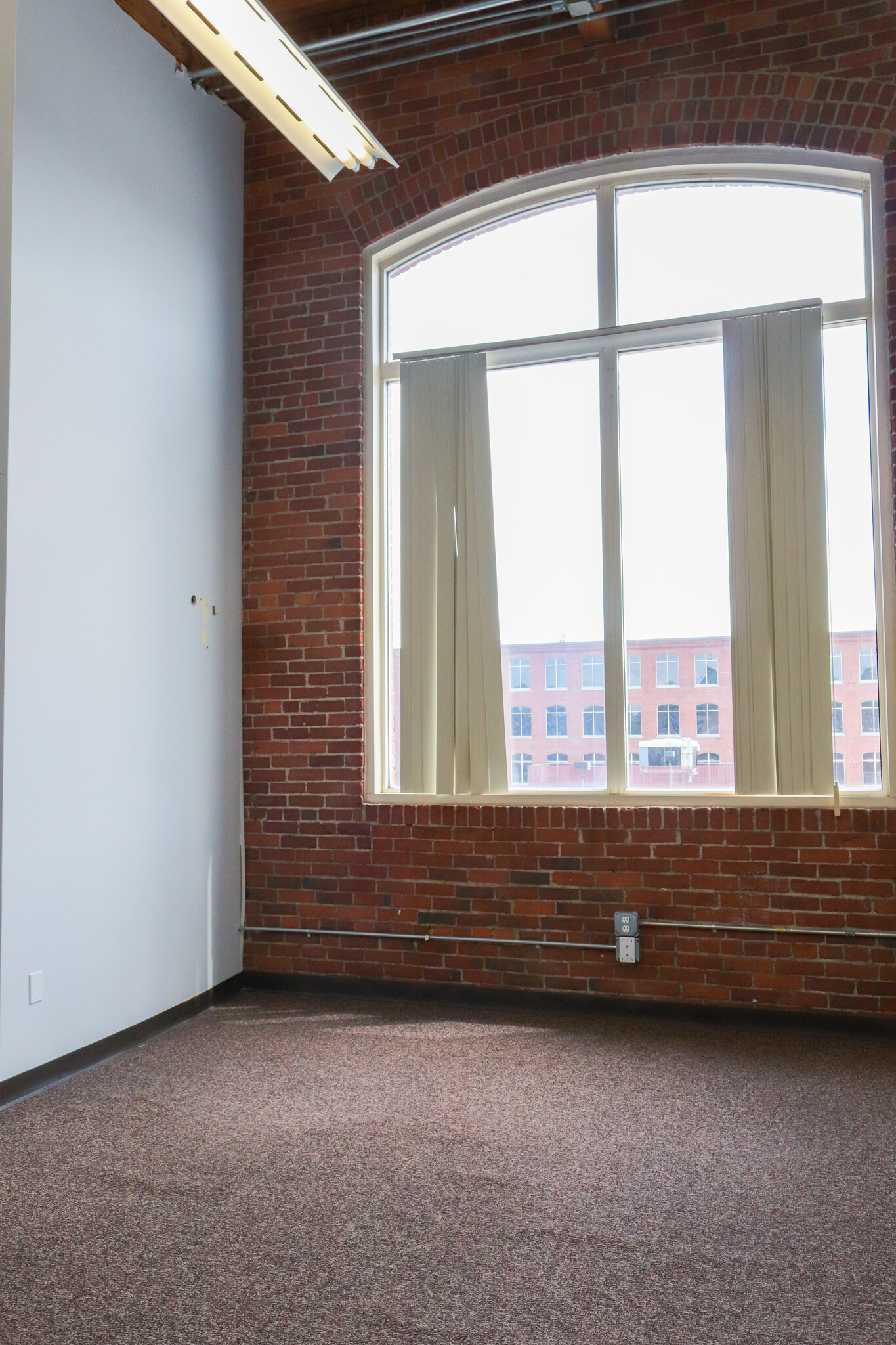 354 Merrimack St, Lawrence, MA for lease Interior Photo- Image 1 of 4