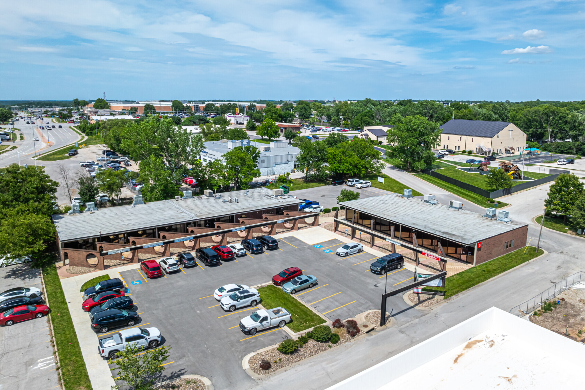 816-818 NW Park Ln, Lees Summit, MO for lease Aerial- Image 1 of 31