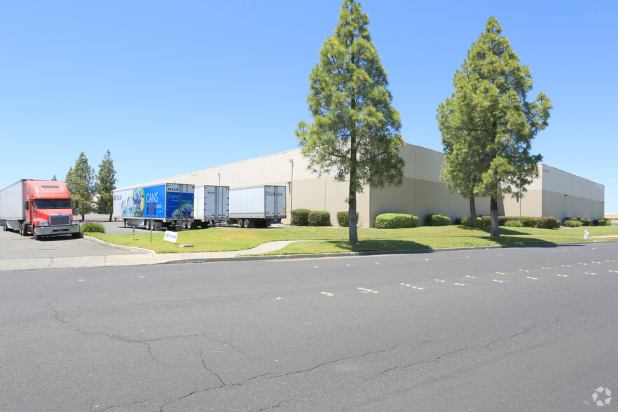 400 Crocker Dr, Vacaville, CA for sale - Primary Photo - Image 1 of 1