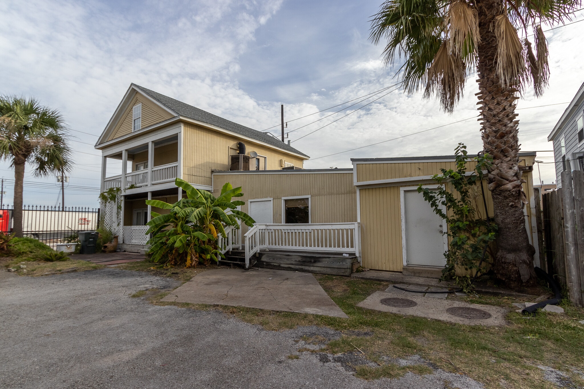 1405 Harborside Dr, Galveston, TX 77550 Two Prime Properties