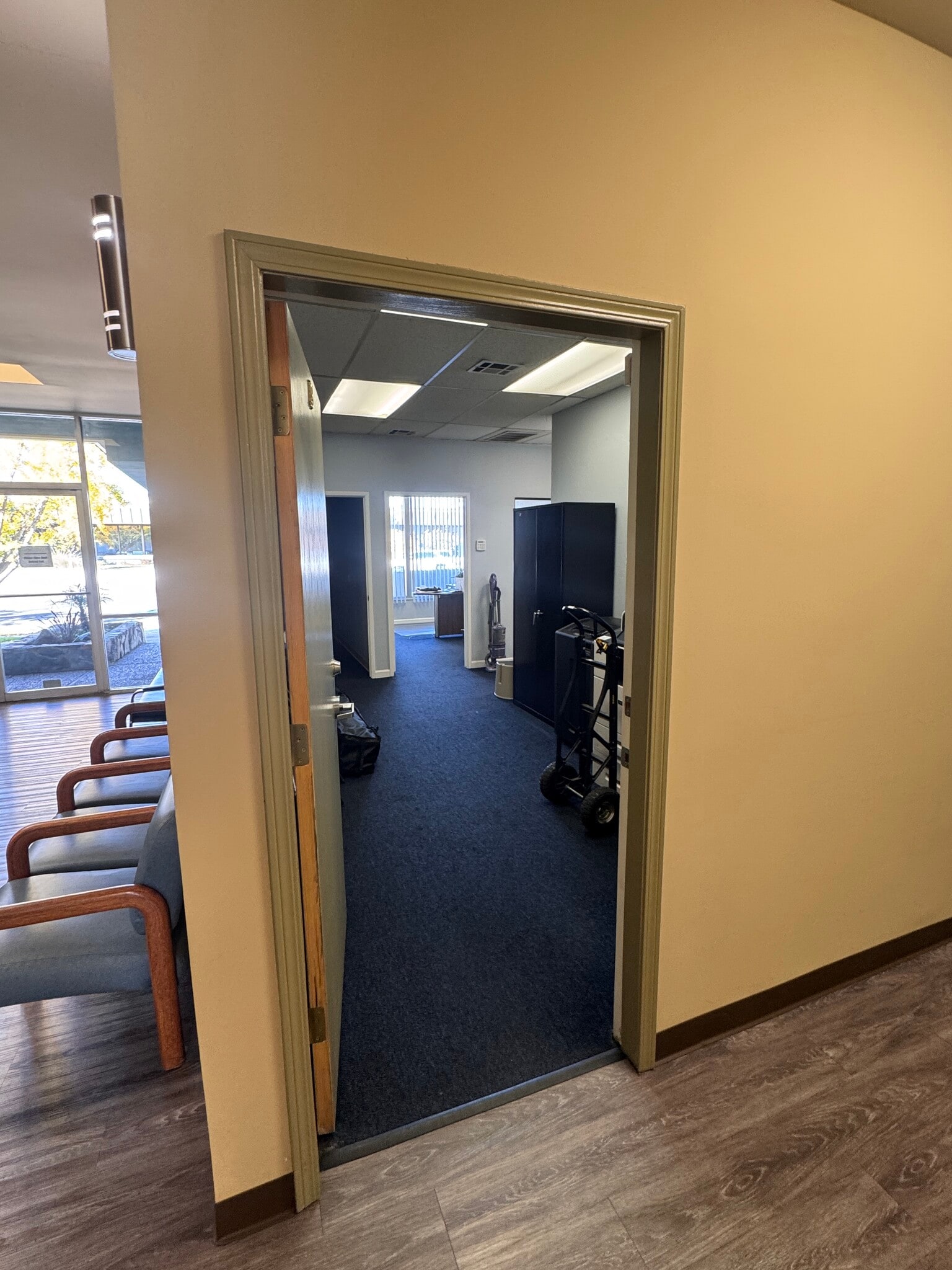 1350 W Robinhood Dr, Stockton, CA for lease Interior Photo- Image 1 of 4