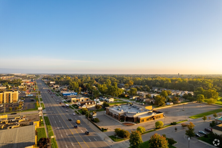 31920 Van Dyke Ave, Warren, MI for sale - Aerial - Image 3 of 12