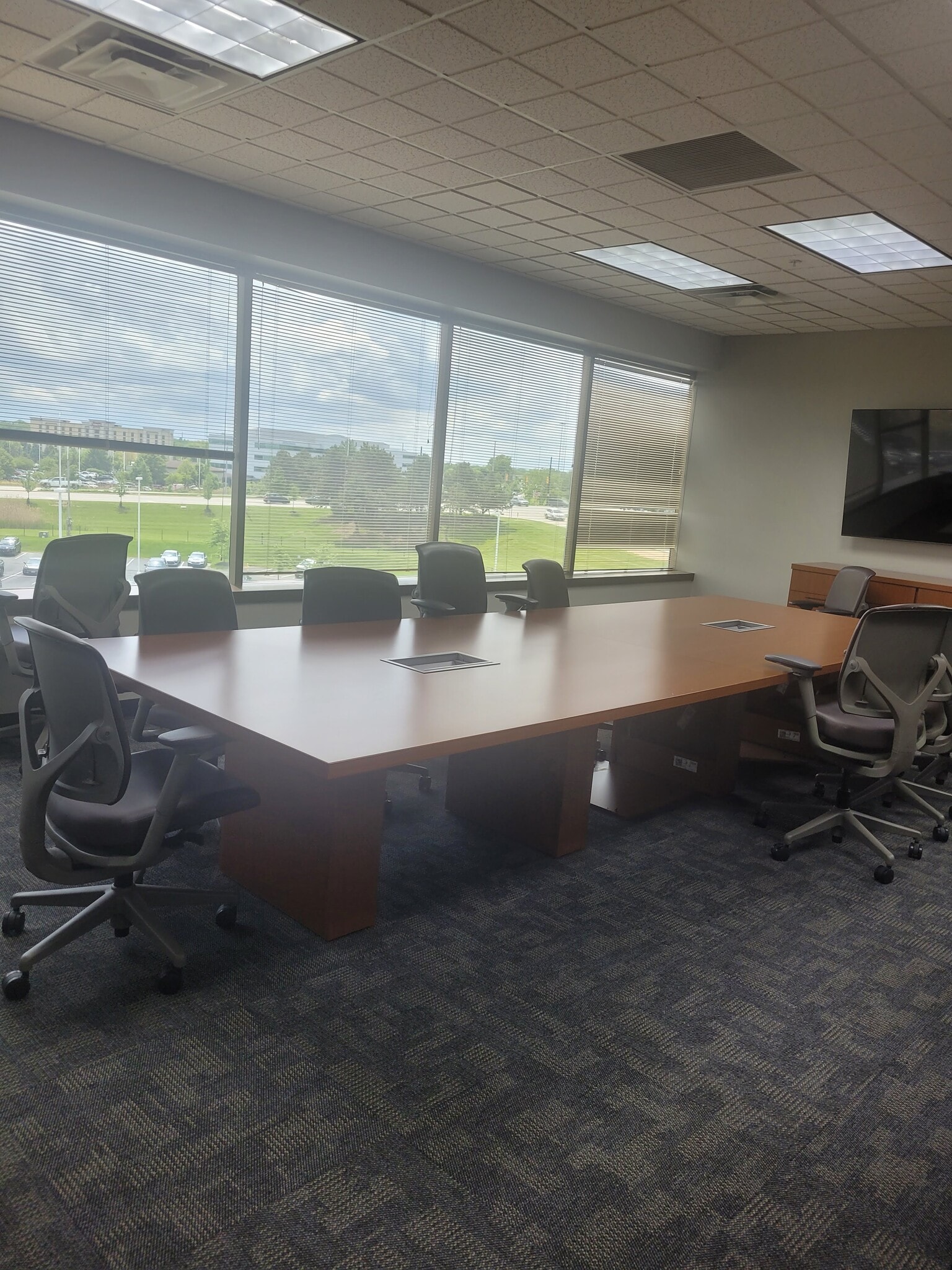 1900 Polaris Pky, Columbus, OH for lease Building Photo- Image 1 of 15