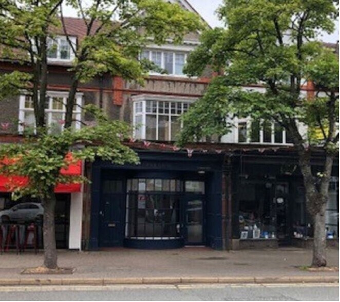 14 London Rd, Alderley Edge, CHS SK9 7JS