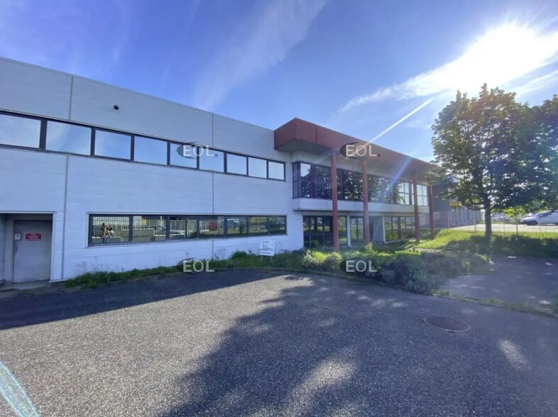 Flex in Lisses for lease - Building Photo - Image 2 of 22