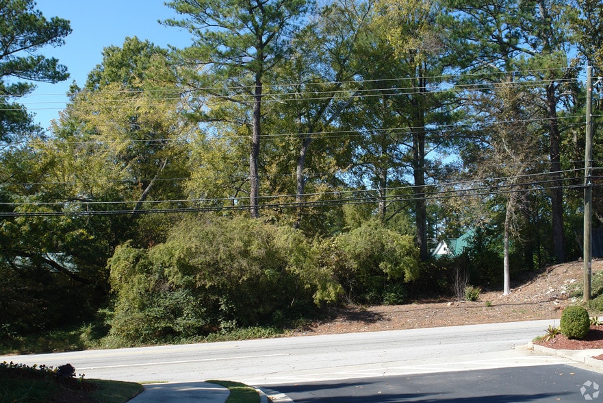 360 Brady Pl, Alpharetta, GA for sale - Primary Photo - Image 1 of 8