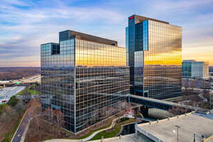 Woodfield Corporate Center - Convenience Store