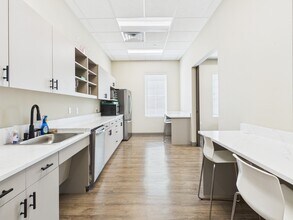 2751 S Stonebridge Dr, McKinney, TX for lease Interior Photo- Image 2 of 6