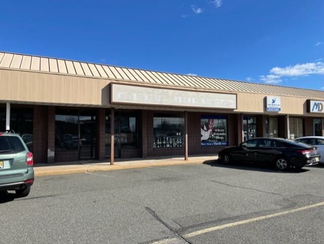 734 Route 37 W, Toms River, NJ for lease - Building Photo - Image 2 of 4