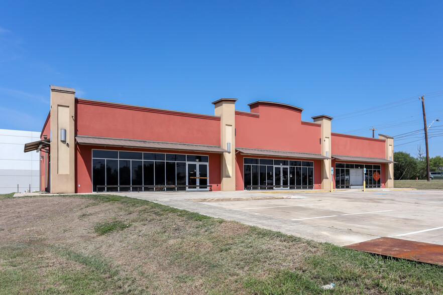 4948 Eisenhauer Rd, San Antonio, TX for sale - Building Photo - Image 1 of 1