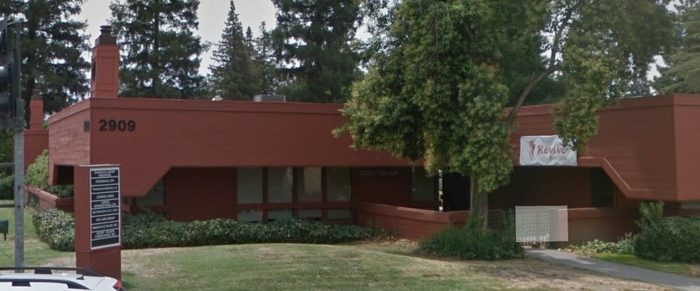 2909 Coffee Rd, Modesto, CA for sale - Primary Photo - Image 1 of 1