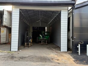 116 Campbell Ave, Staten Island, NY for lease Interior Photo- Image 2 of 13