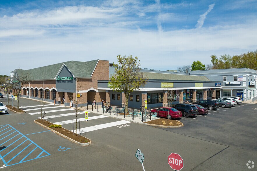 560600 Valley Rd, Wayne, NJ 07470 Valley Ridge Shopping Center
