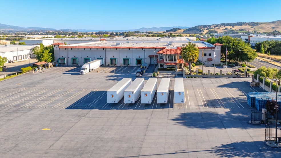 645 Devlin Rd, Napa, CA for lease - Building Photo - Image 3 of 11
