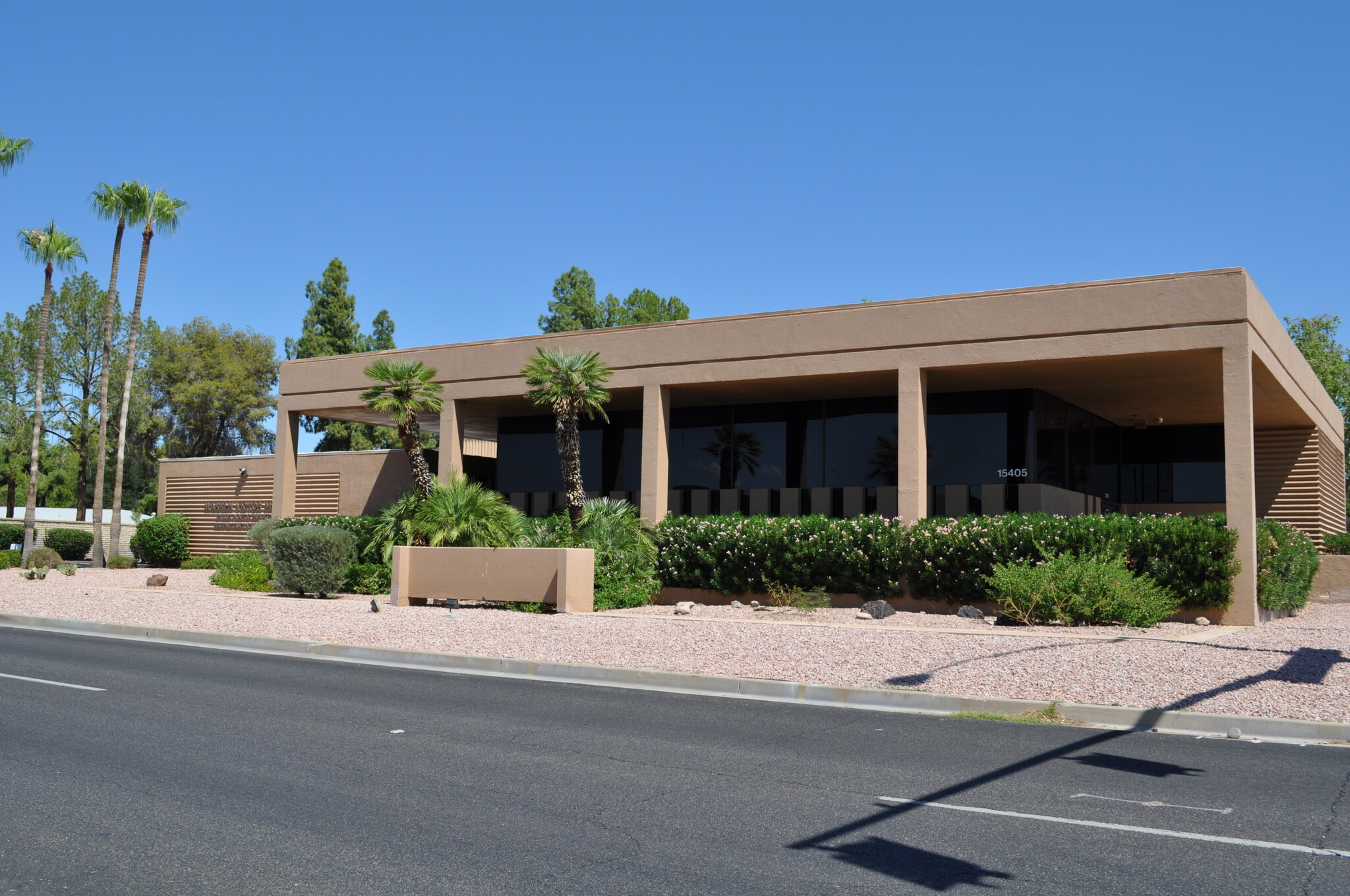 15405 N 99th Ave, Sun City, AZ for lease Building Photo- Image 1 of 11