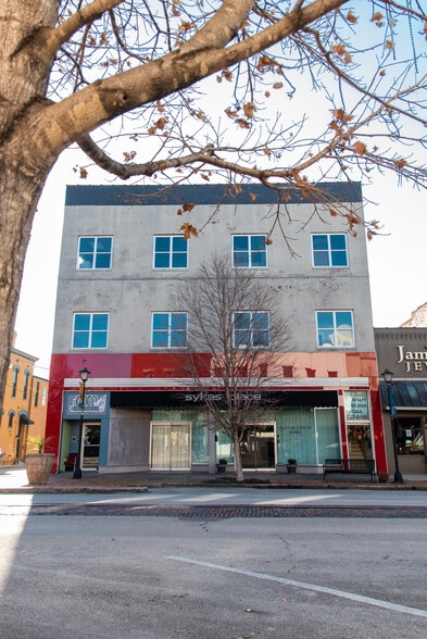 726 Bank St NE, Decatur, AL for lease - Building Photo - Image 2 of 10