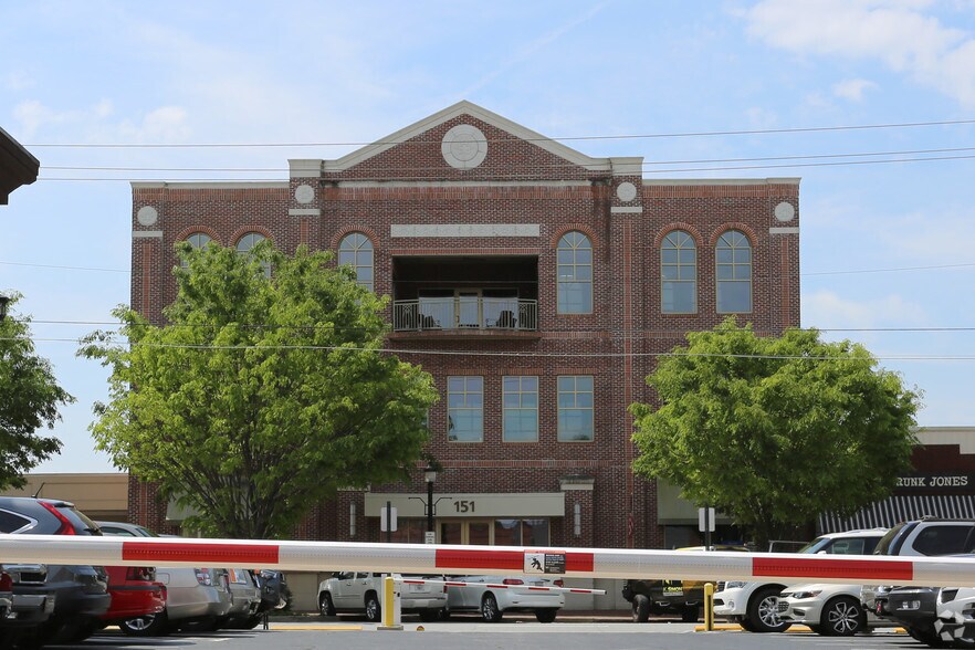 151 W Main St, Canton, GA for sale - Primary Photo - Image 1 of 1
