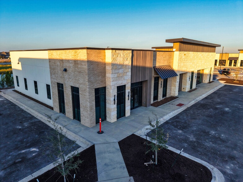 2021 Kauffman Loop, Georgetown, TX for lease - Building Photo - Image 3 of 23