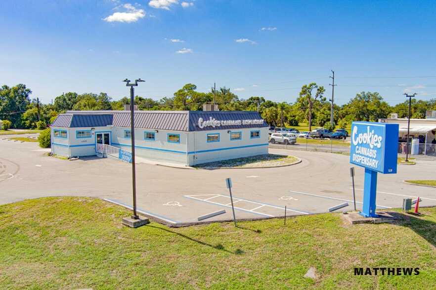 4535 Tamiami Trl, Port Charlotte, FL for sale - Building Photo - Image 1 of 3