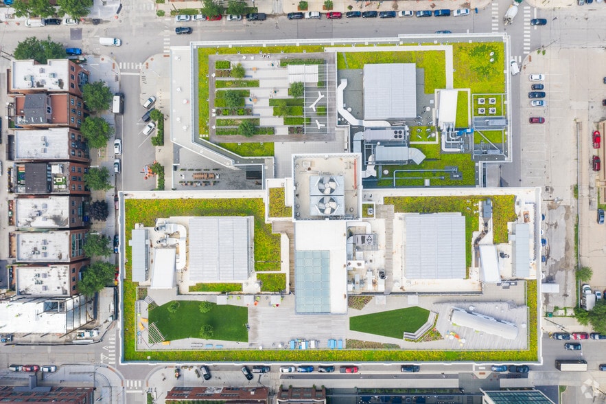 1000 W Fulton Market, Chicago, IL for lease - Aerial - Image 1 of 5