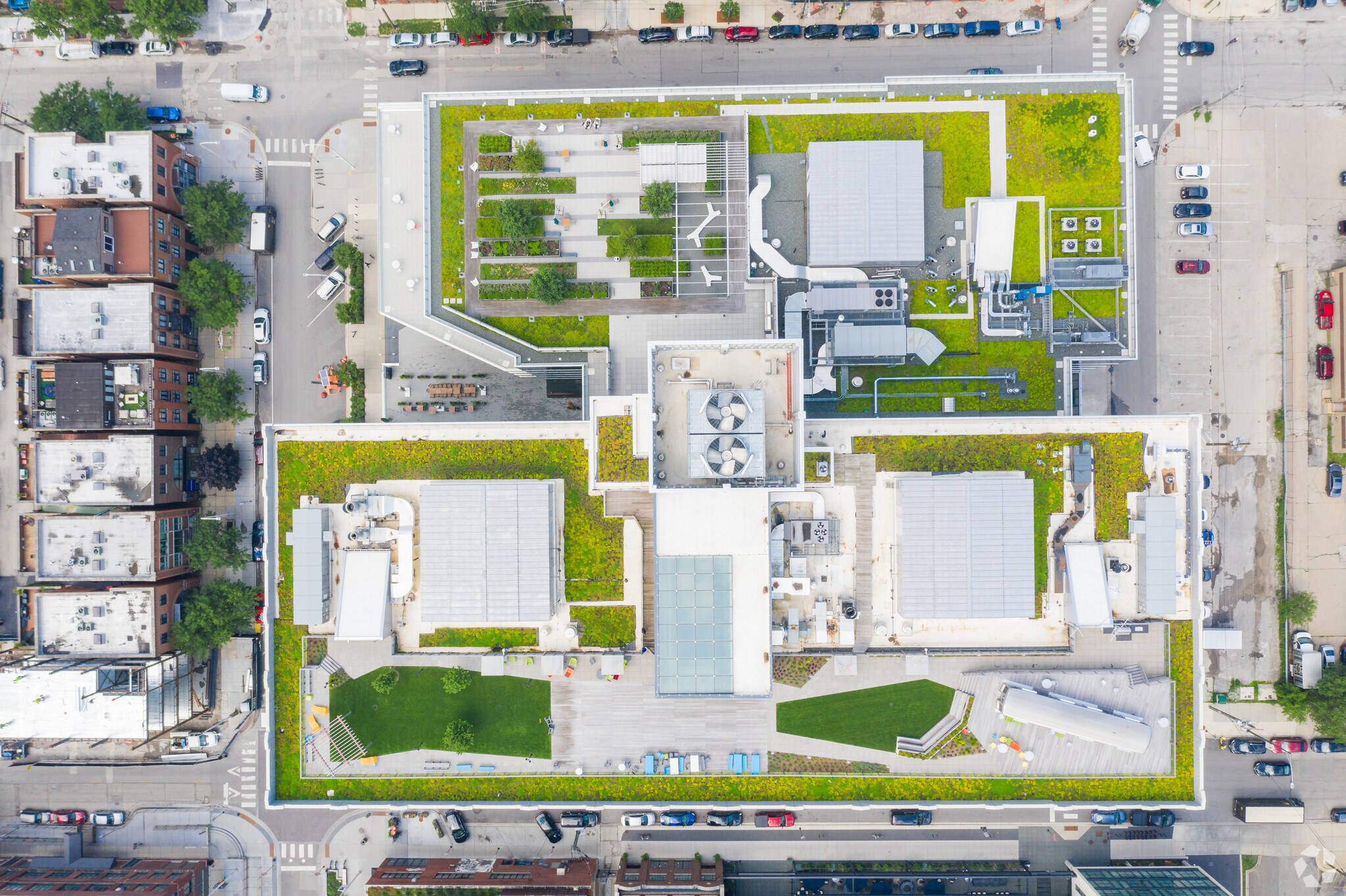 1000 W Fulton Market, Chicago, IL for lease Aerial- Image 1 of 6
