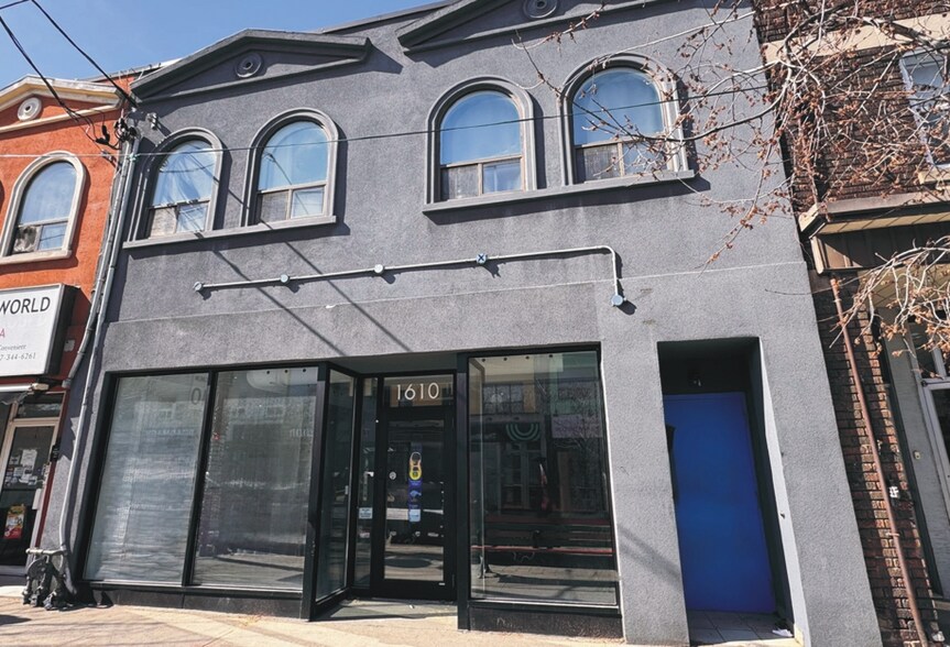 1610 Gerrard St, Toronto, ON for lease - Building Photo - Image 2 of 7