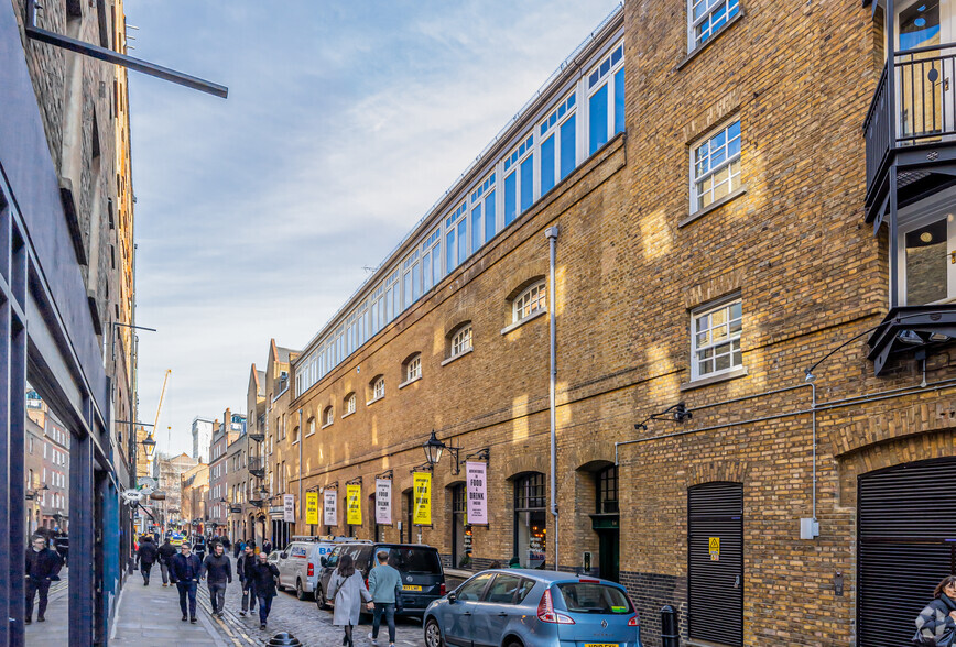 16-20 Shorts Gdns, London for lease - Primary Photo - Image 1 of 5