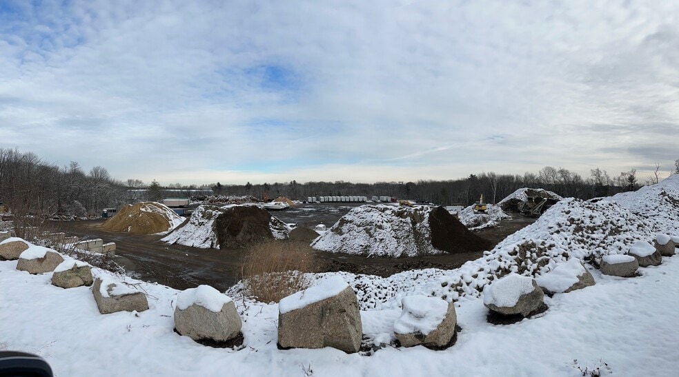 944 Adams St, Abington, MA for lease - Building Photo - Image 3 of 10