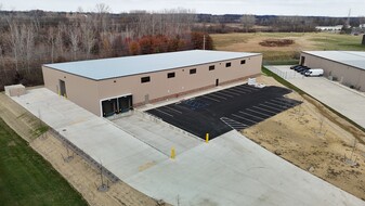 4646 Arden Dr, Fort Wayne IN - Warehouse