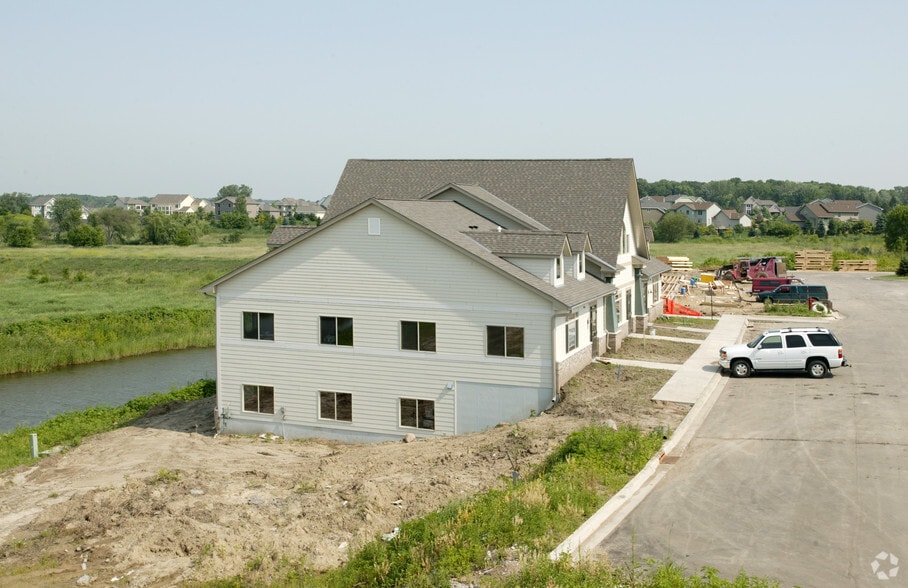 801-809 Meander Ct, Medina, MN for lease - Building Photo - Image 3 of 37