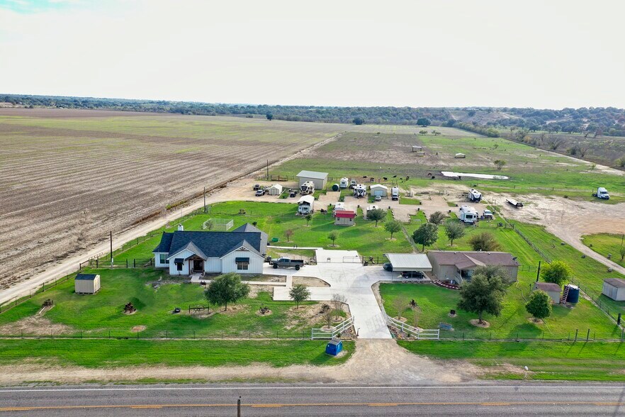 21111 FM 1303, Elmendorf, TX 78112 Riverside Ranch RV Park