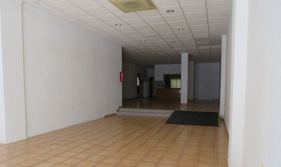 Retail in València for sale - Building Photo - Image 1 of 9