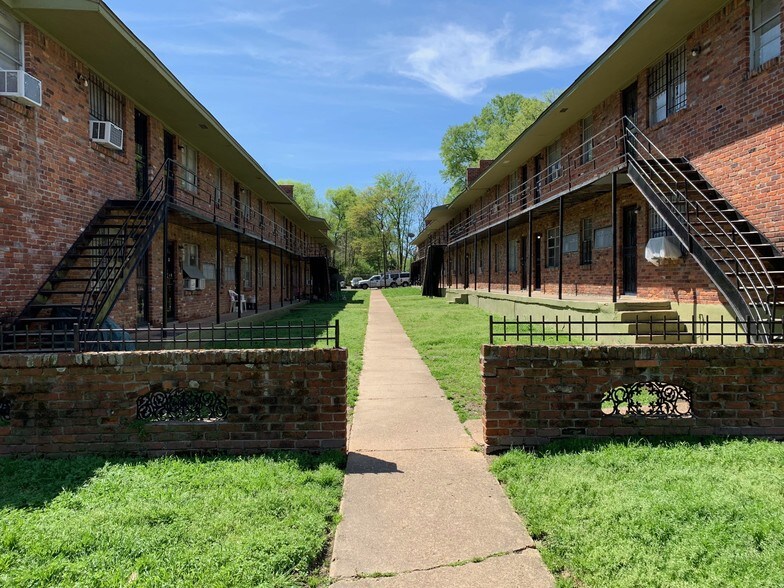 605607 E Mclemore Ave, Memphis, TN 38106