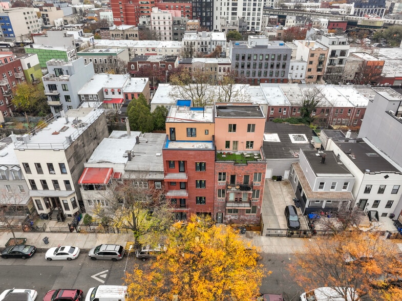 55 Stanhope St, Brooklyn, NY for sale - Building Photo - Image 2 of 16