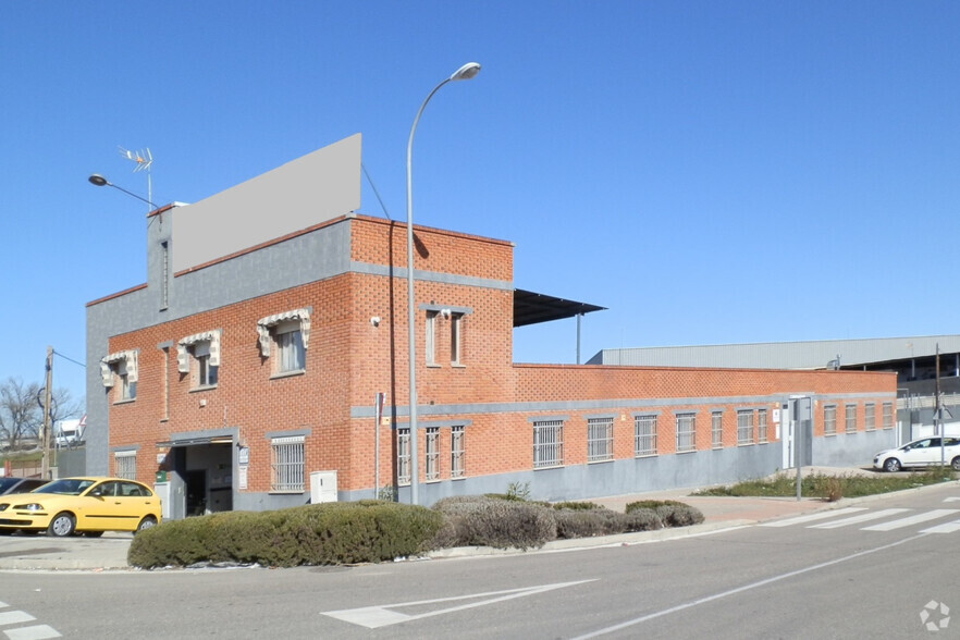 Industrial in Madrid, MAD for sale - Primary Photo - Image 1 of 10