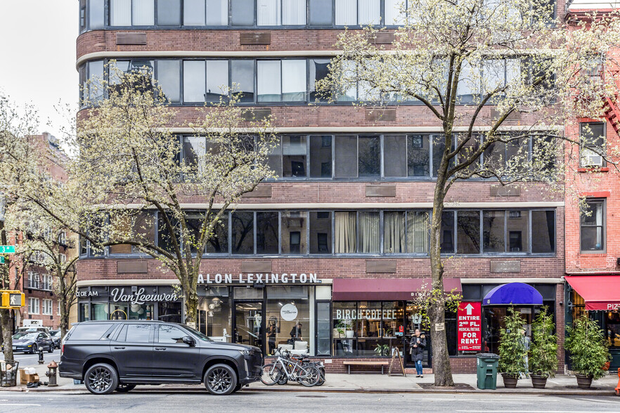 159 E 30th St, New York, NY for lease - Building Photo - Image 1 of 6