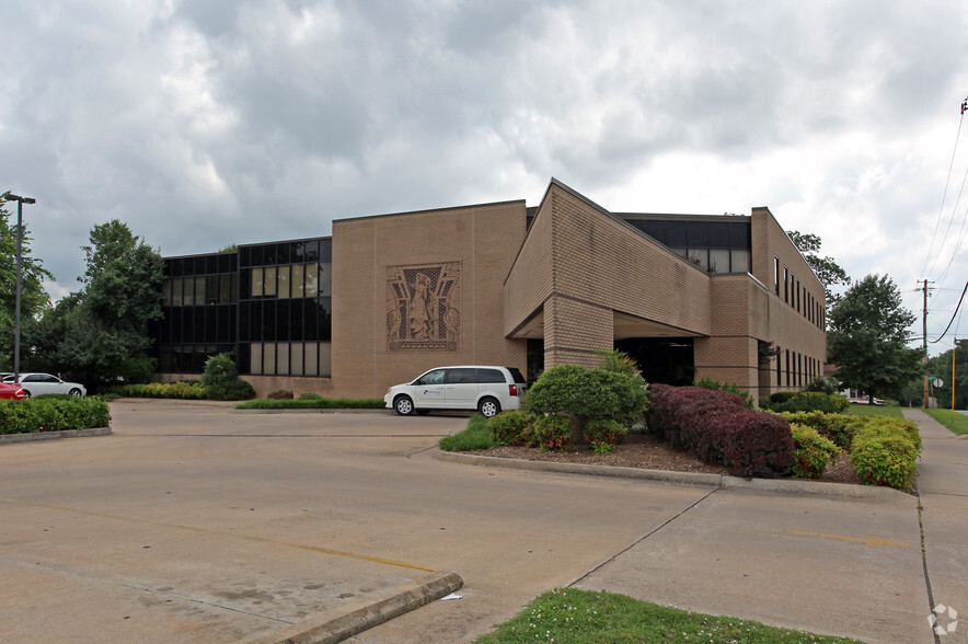 500 S Mt. Olive, Siloam Springs, AR for sale - Building Photo - Image 1 of 1