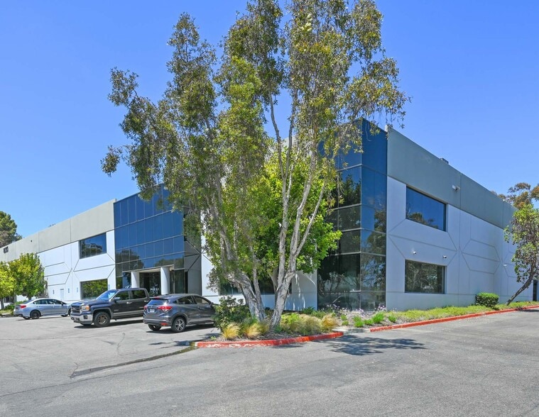 1230 Avenida Chelsea, Vista, CA for lease - Building Photo - Image 3 of 9
