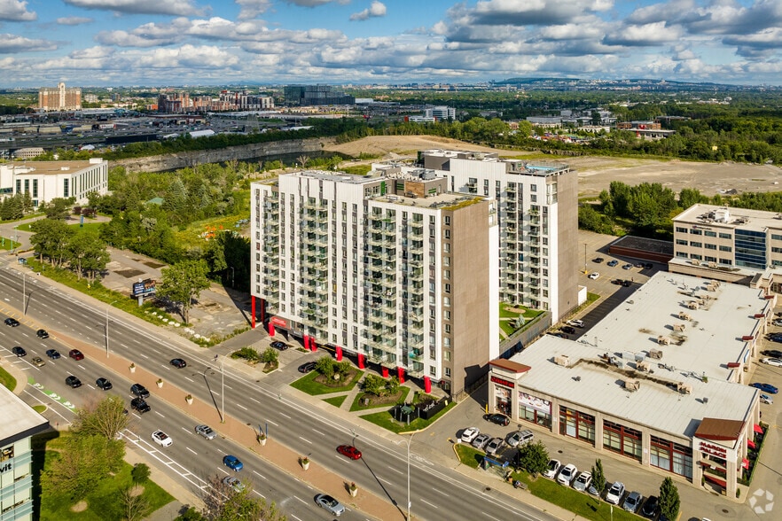 2990 Boul Saint-Martin O, Laval, QC for sale - Aerial - Image 3 of 8