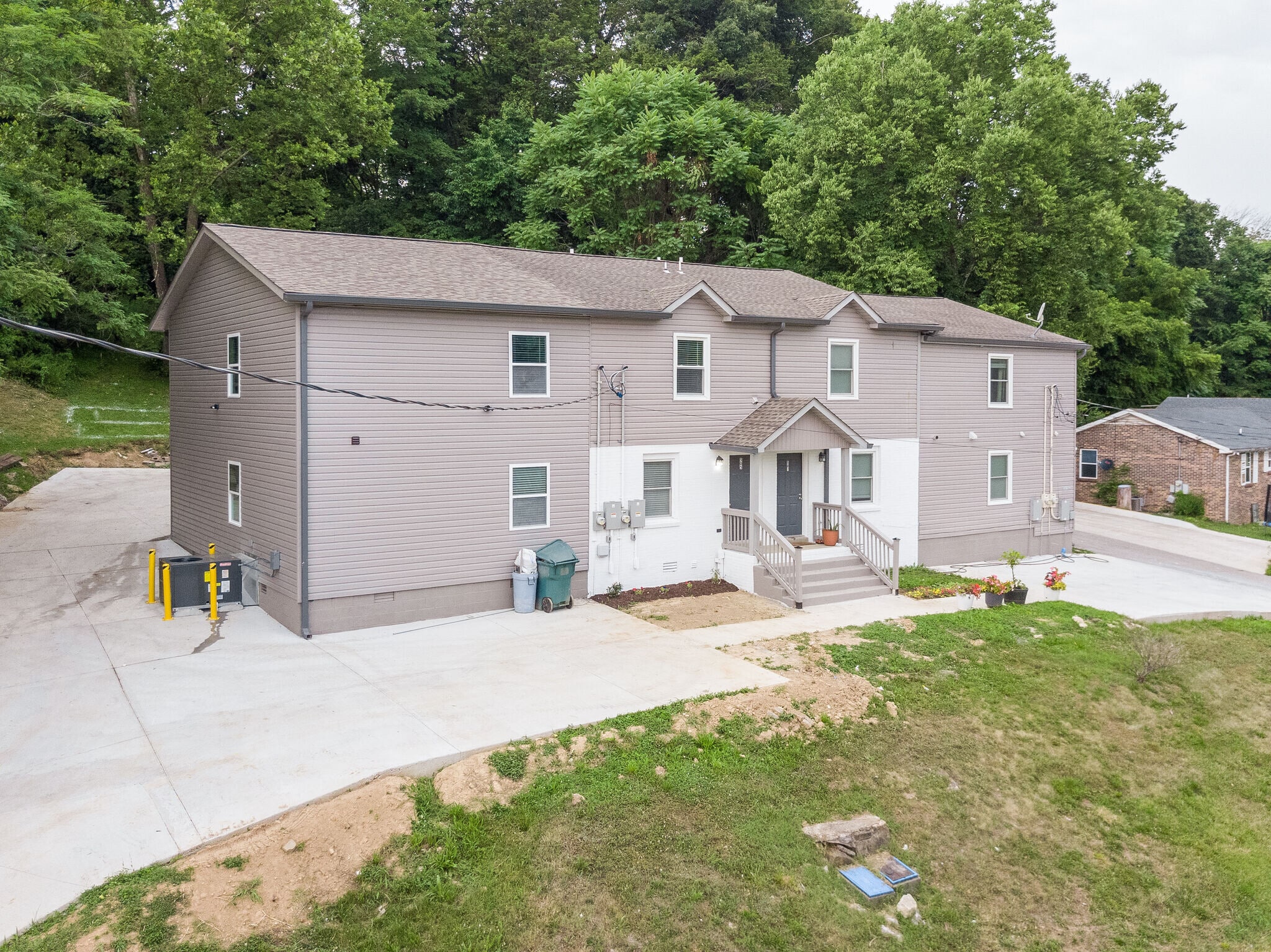 501 Cedarmont Dr, Antioch, TN for sale Primary Photo- Image 1 of 62