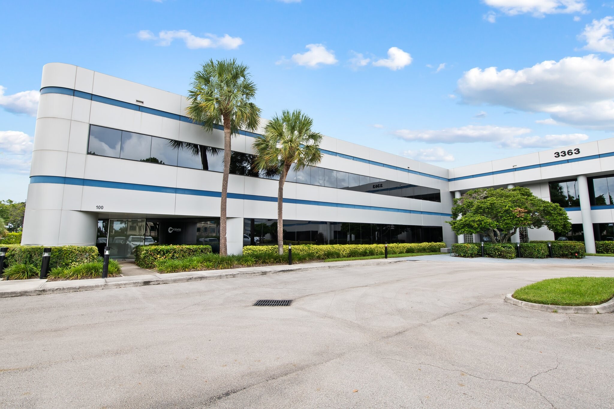 3363 W Commercial Blvd, Fort Lauderdale, FL for lease Building Photo- Image 1 of 41