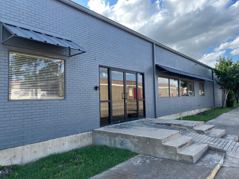 601 Shepherd Dr, Garland, TX for sale - Building Photo - Image 2 of 10