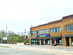 1270 Main St, Green Bay, WI for lease Building Photo- Image 2 of 15