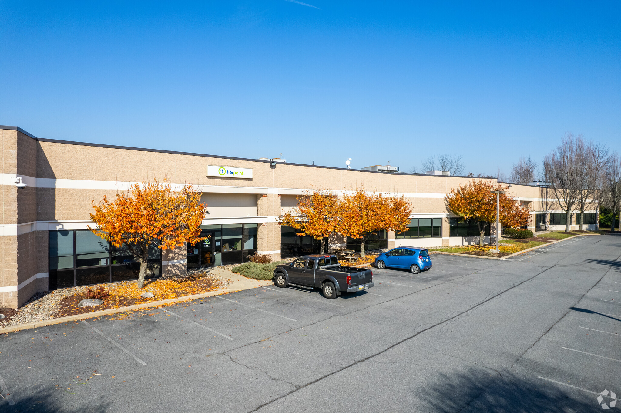 3864 Courtney St, Bethlehem, PA 18017 - 2700 +/- SQ FT LAB/MEDICAL ...