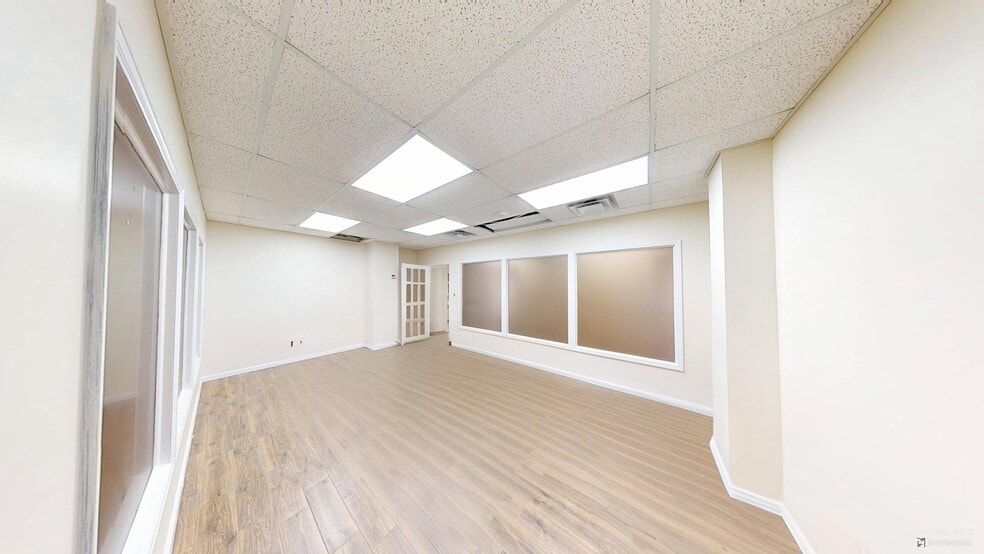 1723 E 12th St, Brooklyn, NY for lease - Building Photo - Image 3 of 7