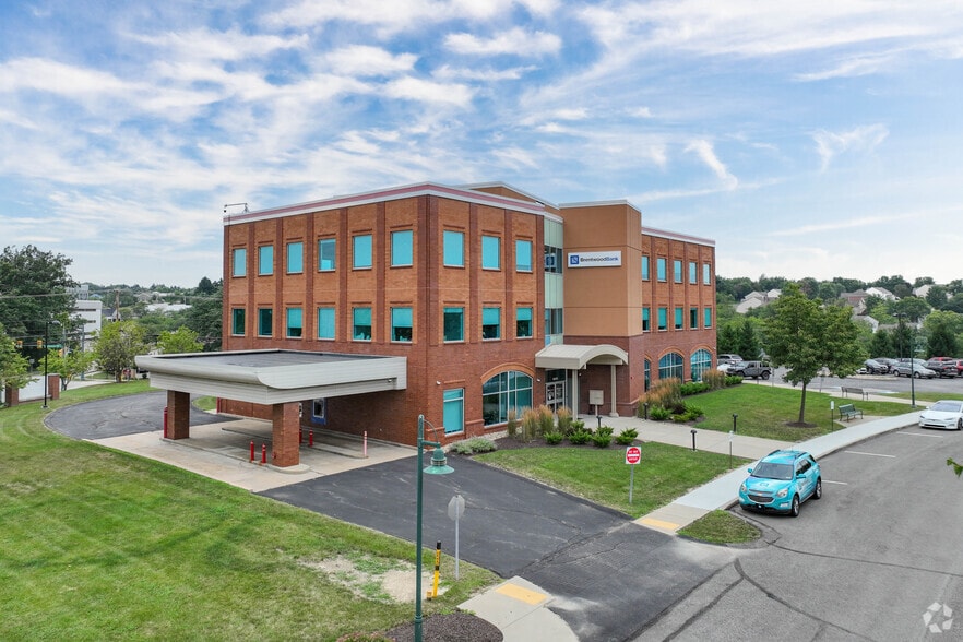 1001 Village Run Rd, Wexford, PA for sale - Primary Photo - Image 1 of 1