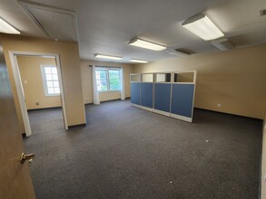 1076 Main St, Fishkill, NY for lease Interior Photo- Image 1 of 6