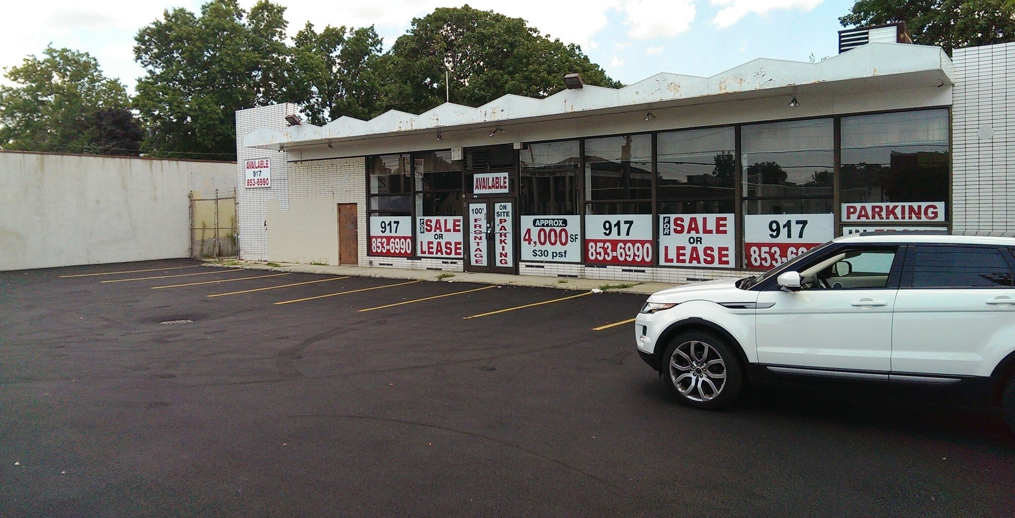 1082 Hempstead Tpke, Franklin Square, NY for sale Primary Photo- Image 1 of 1