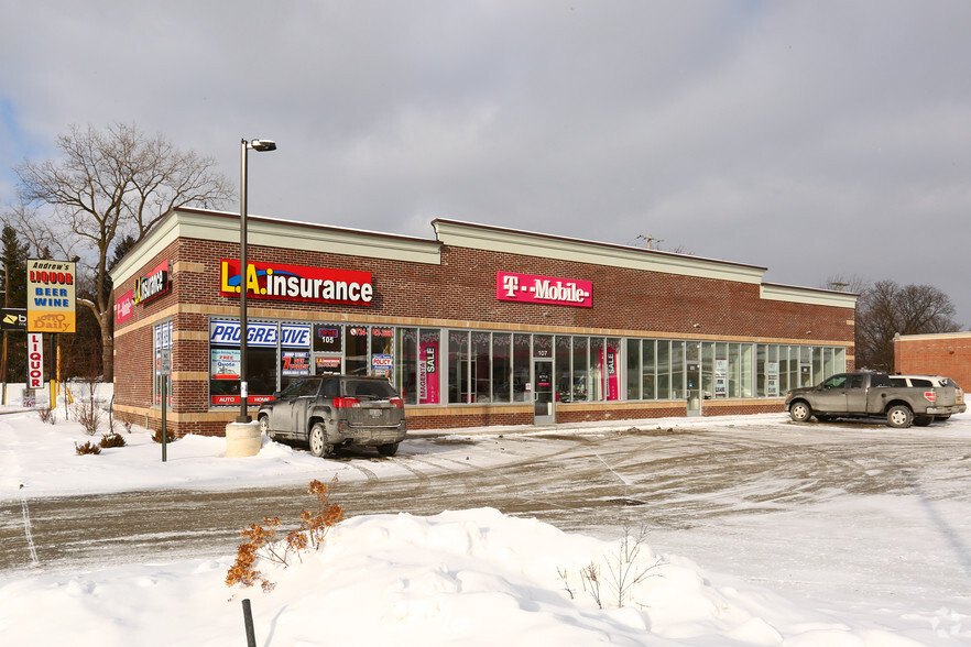 105-111 Middlebelt Rd, Garden City, MI for lease - Primary Photo - Image 1 of 10