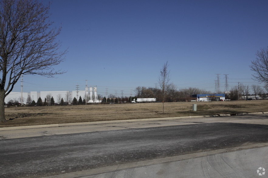 Roosevelt Rd, West Chicago, IL for sale - Primary Photo - Image 1 of 1